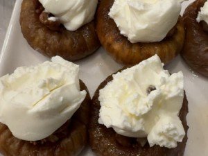 Geleneksel Lezzetin Zirvesi: Tam Kıvamında Cevizli Kuru İncir Tatlısı Tarifi Geleneksel Lezzetin Zirvesi: Tam Kıvamında Cevizli Kuru İncir Tatlısı Tarifi